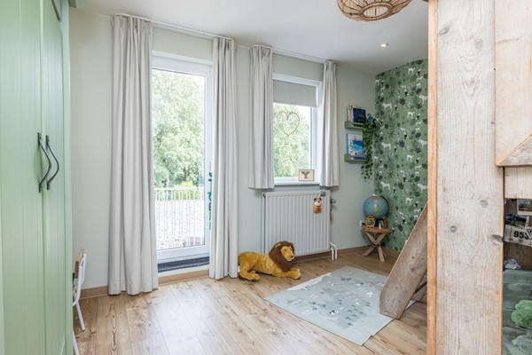 Foto - Verkocht: Unieke karakteristieke instapklare hoekwoning met maar liefst 235 m2 wonen én een vrij uitzicht op het groen in Simpelveld.